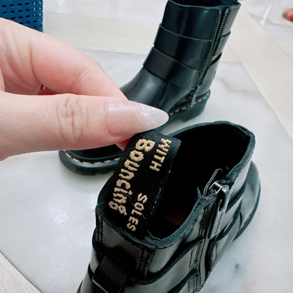 Dr.Martens JAIMES LEATHER HARNESS CHELSEA BOOTS/NEW - Picture 8 of 12